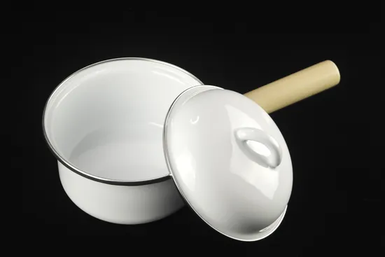 Hot Selling Enamel Carbon Steel Saucepan Pot Cooking Pot Enamel Steel Saucepan with Enamel Lid 